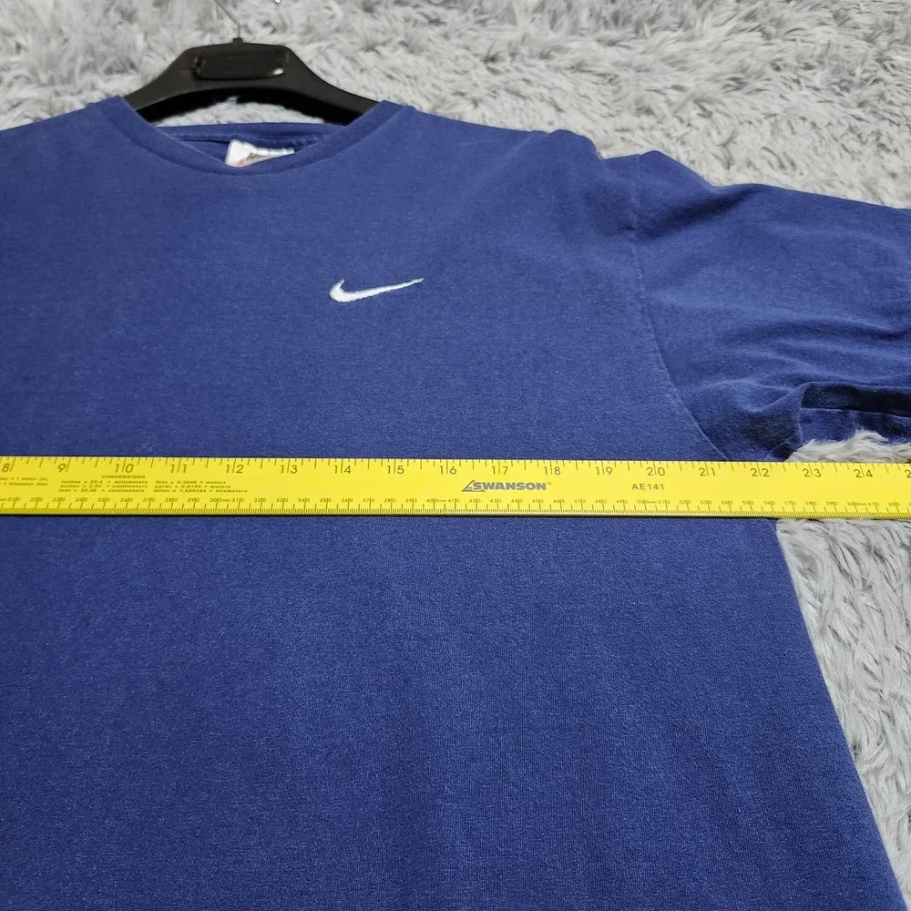 Nike vintage tshirt